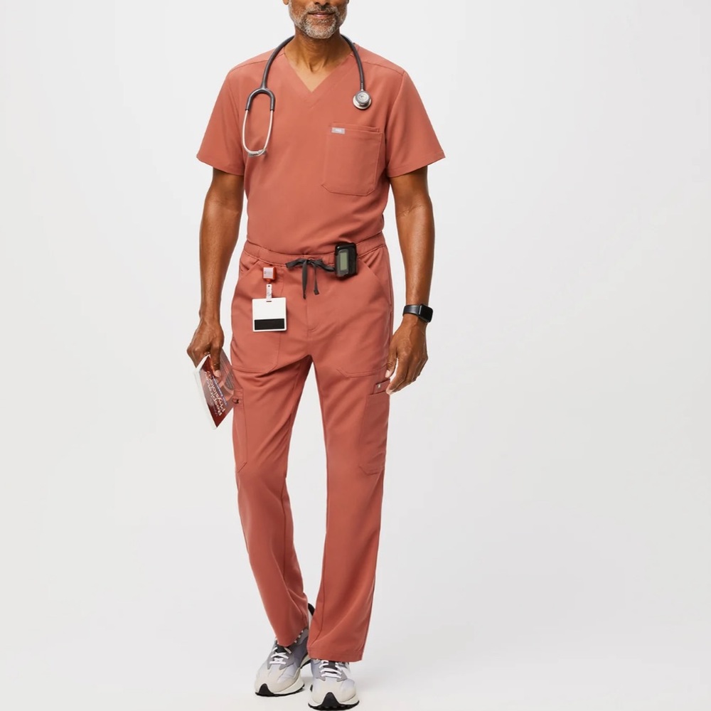 Figs Scrubs Set Cairo Cargo Scrub Pants Medium Short Leon Top Médium Terracotta
